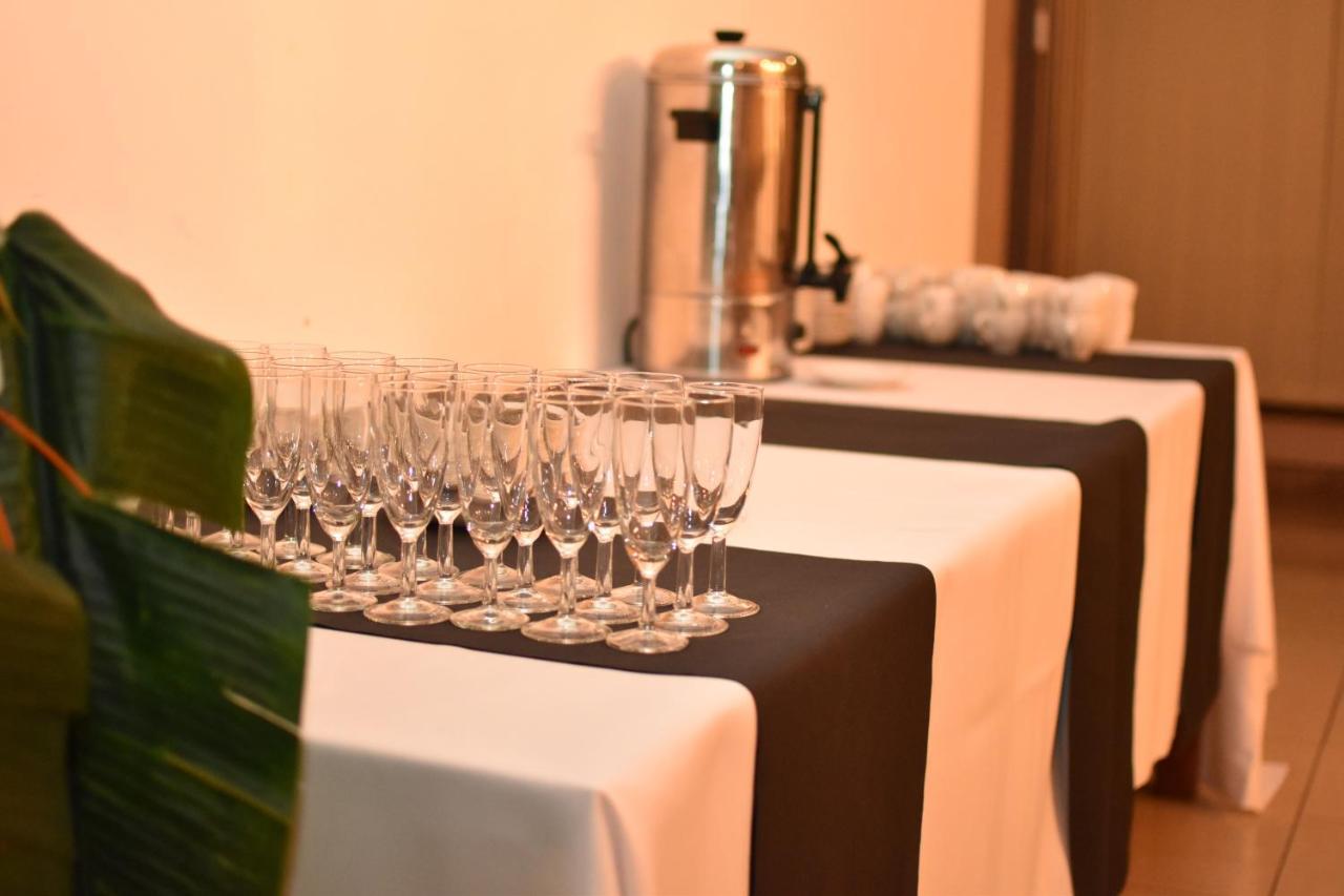 Hotel Dabrowiak Dabrowa Gornicza Luaran gambar