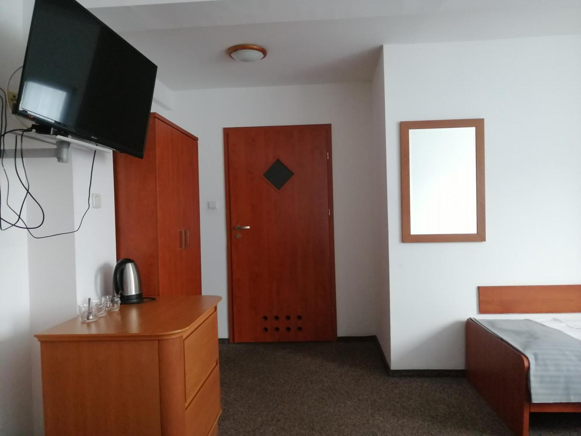 Hotel Dabrowiak Dabrowa Gornicza Luaran gambar