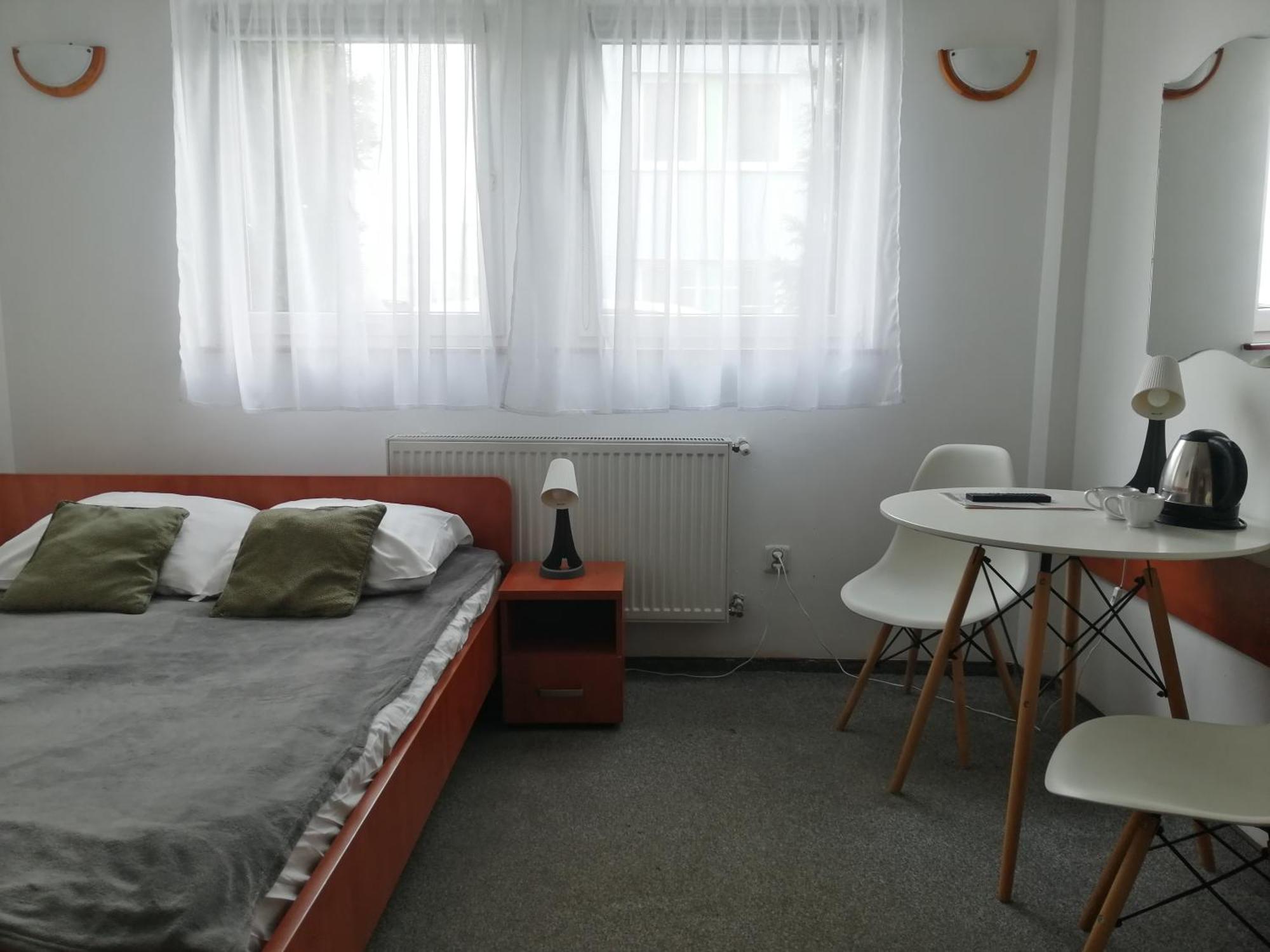 Hotel Dabrowiak Dabrowa Gornicza Luaran gambar